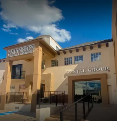 State-of-the-art dental clinic in Mexico providing All-on-4 implant solutions for confident smiles.