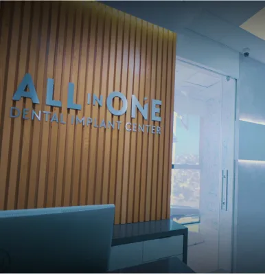 Detailed All-on-4 treatment procedure being performed at a Mexican clinic